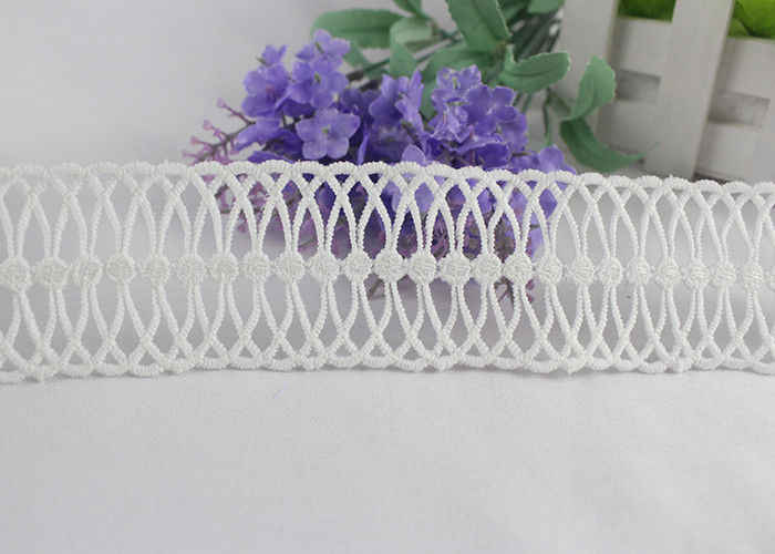 White 4.2cm Width Floral Guipure Lace Trim By The Yard , Wedding Stretchy Lace Ribbon