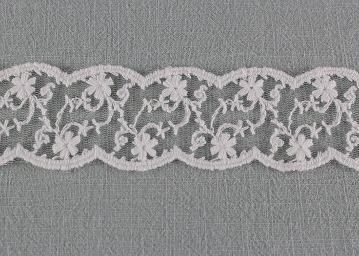 White Floral Embroidered Lace Trim , Cotton Nylon Wave Edging Lace Design Trims