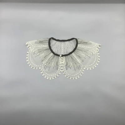 3.5 to 4 Level Color Fastness Lace Collar Round Shape Applique