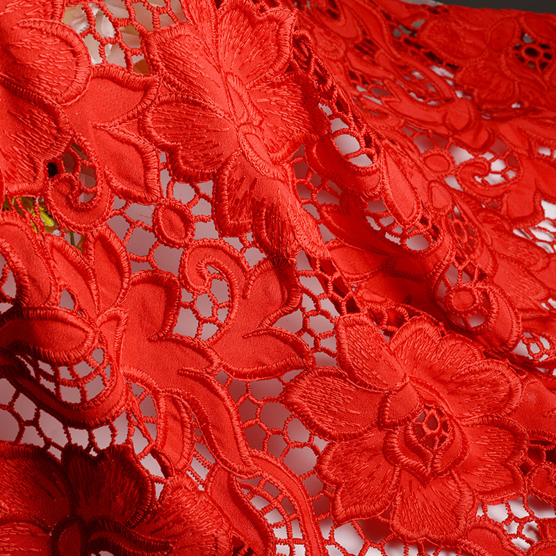 135CM 3d Red Flowers Embroidery Guipure Lace Fabric For Garment