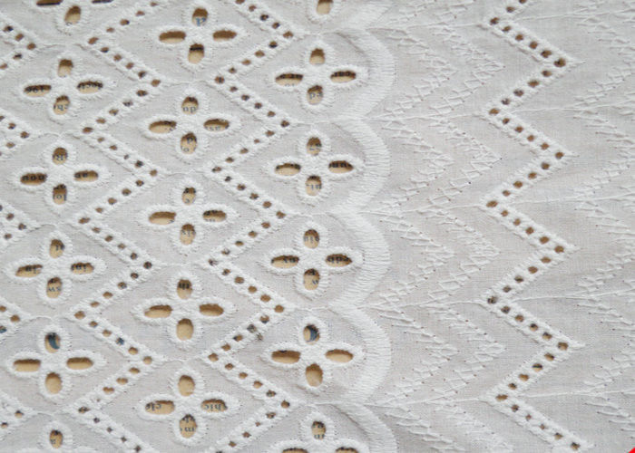 African Bridal Cotton Eyelet Lace Fabric , Embroidered Cotton Lace Curtain Fabric