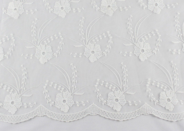Dubai Guipure White Embroidered Lace Fabric Fabric , Scalloped Edge Lace Fabric