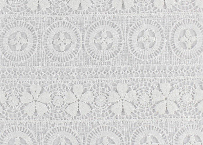 Polyester Water Soluble Lace Fabric With Linear Lace Designs For Ladies Party Dress