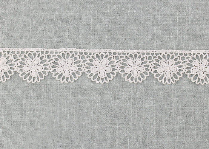 Floral Venice Lace Trims , Vintage White Embroidered Lace Trim For Bridal Dresses