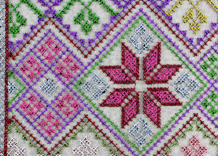 Multi Colored Cross - Stitched Embroidery Lace Fabric From Schiffli Lace Machine