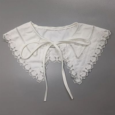 Customizable Round Lace Collar Applique